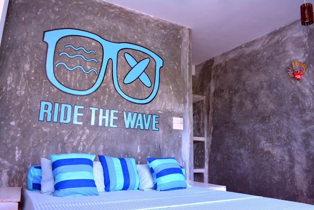 Готель Cheeky Monkey Surf Camp Велігама Екстер'єр фото